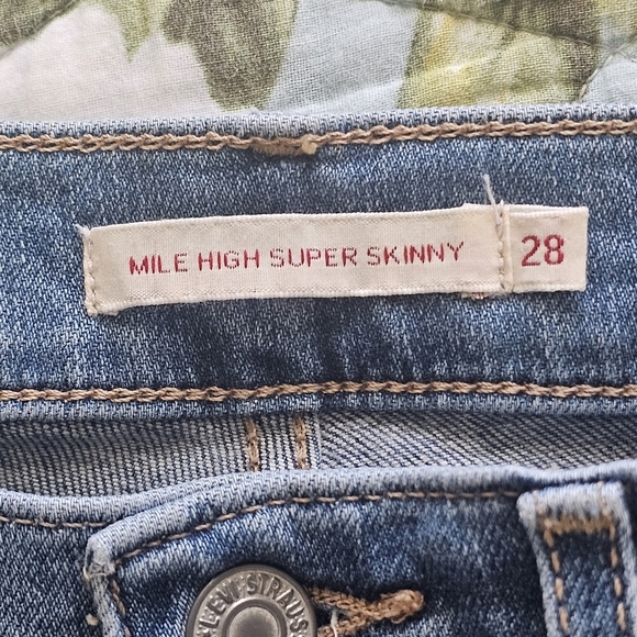 LEVI'S PREMIUM MILE HIGH SUPER SKINNY JEANS - Picture 8 of 10